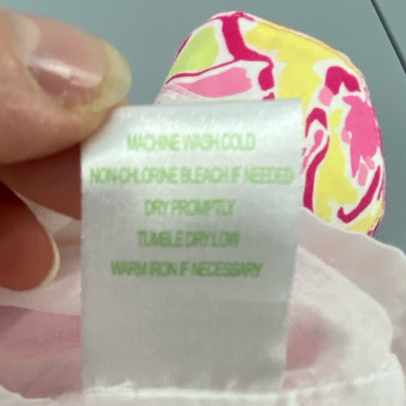 Lilly Pulitzer Lynnie in Hotty Pink Day Lilly Vibrant Floral Scalloped Skirt - Picture 6 of 13